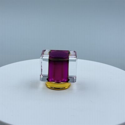 खरीदें 15mm Plastic Perfume Bottle Cap with Golden Chrome Black Purple Plating and 150°F Temperature Resistance online manufacture
