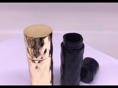 10 मिली कस्टम कैप्स दिखा रहे हैं